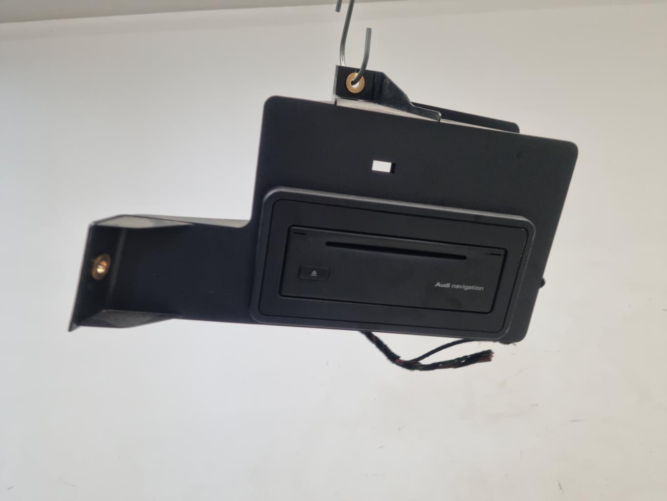 Chargeur CD AUDI A4 2 AVANT PHASE 2 BREAK Diesel - 1