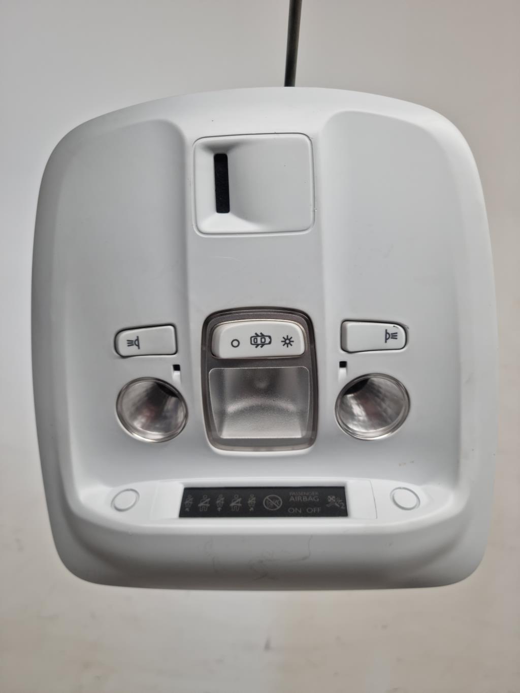 Eclairage de plafonnier PEUGEOT 308 2 PHASE 1 Diesel - 1