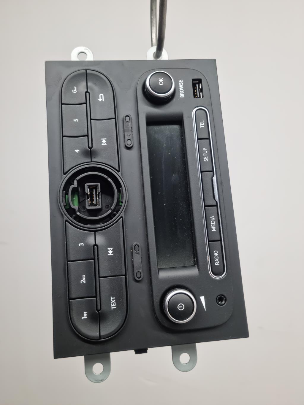 Autoradio d'origine RENAULT TWINGO 3 PHASE 1 Essence - 1