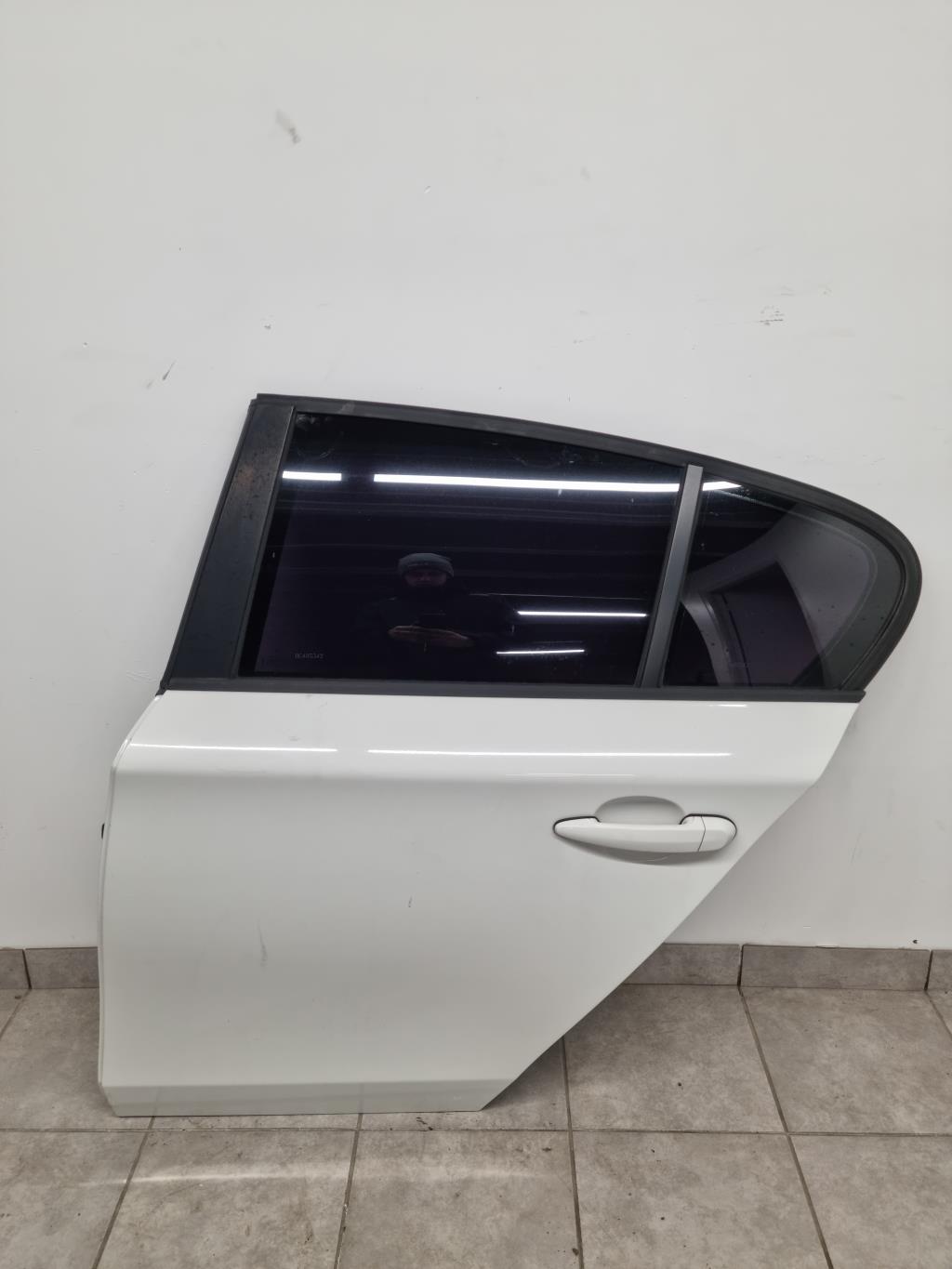 Porte arriere gauche BMW SERIE 1 E87 PHASE 2 Diesel - 1