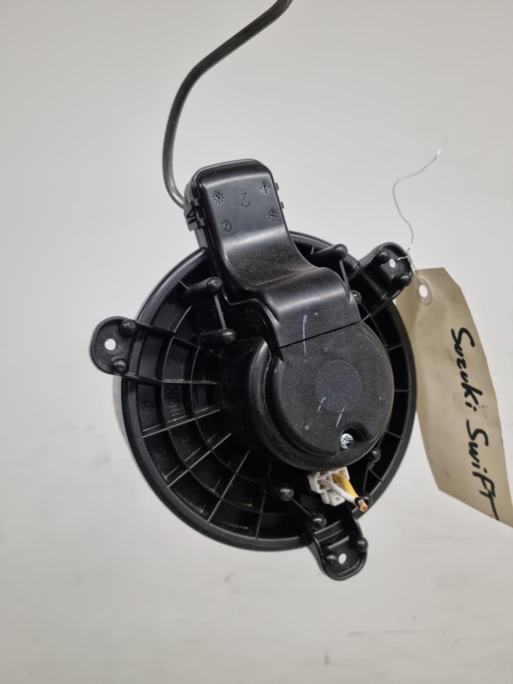 Pulseur d'air SUZUKI SWIFT 5 Essence - 1