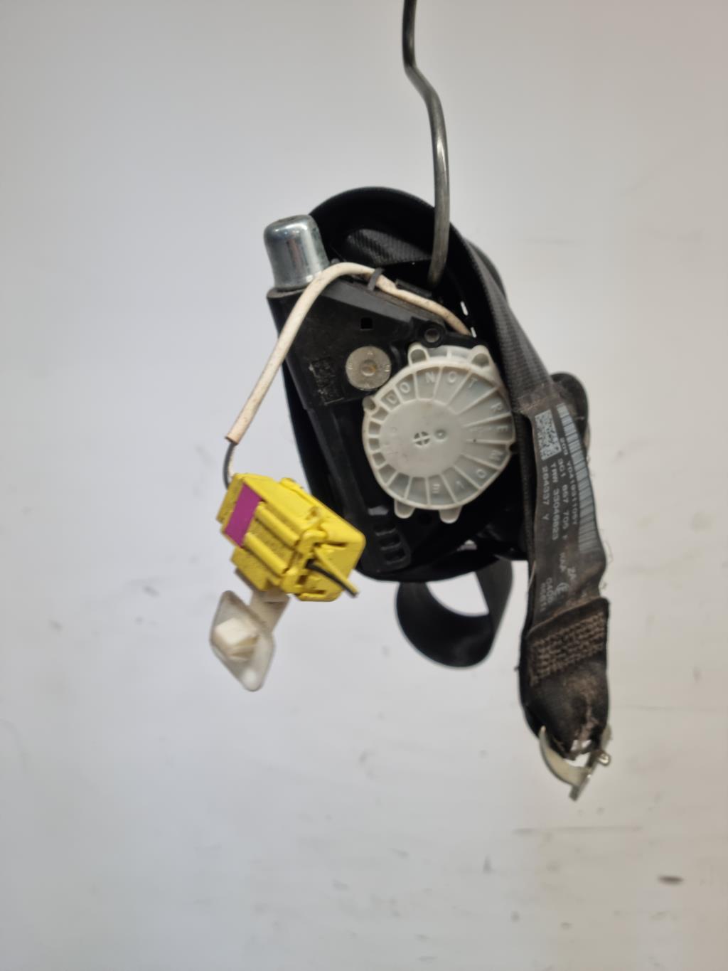 Ceinture avant gauche VOLKSWAGEN PASSAT 5 BREAK Diesel - 1