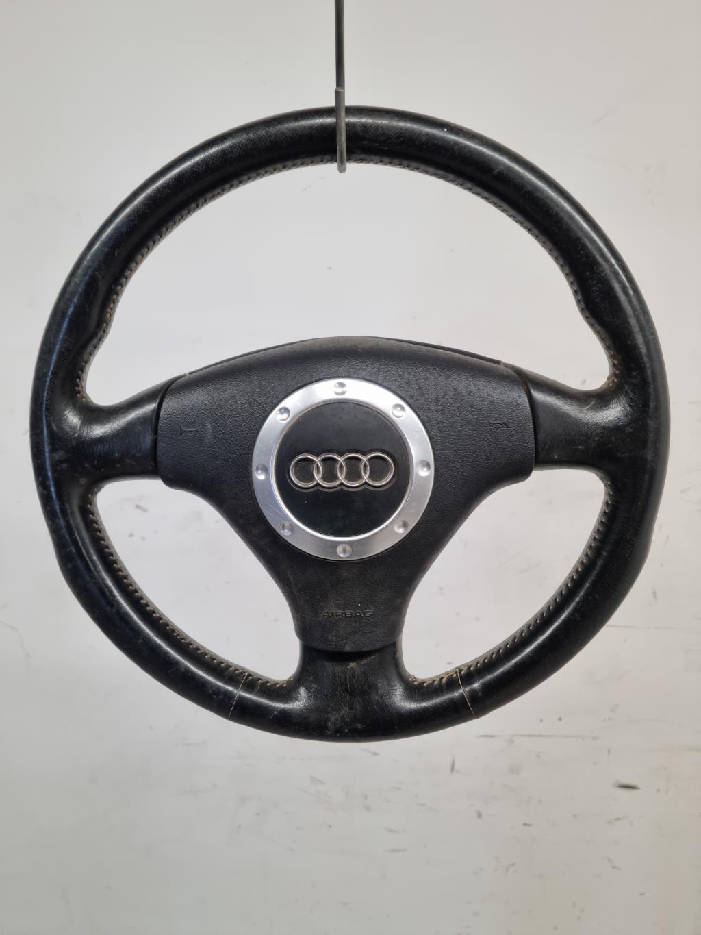 Volant AUDI TT 1 COUPE Essence - 1