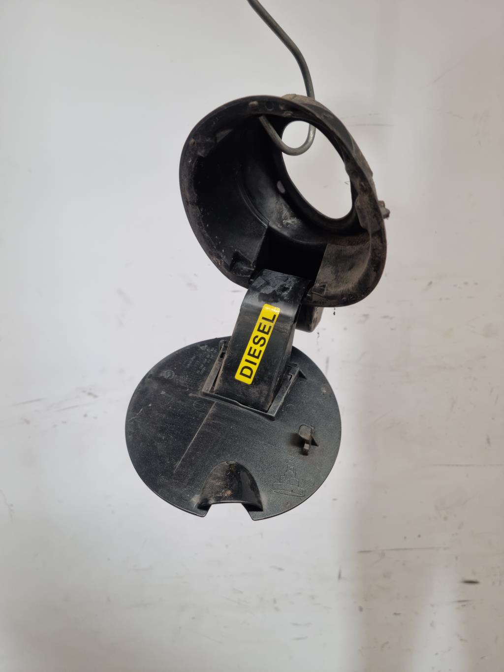 Trappe d'essence PEUGEOT 208 1 PHASE 1 Diesel - 1