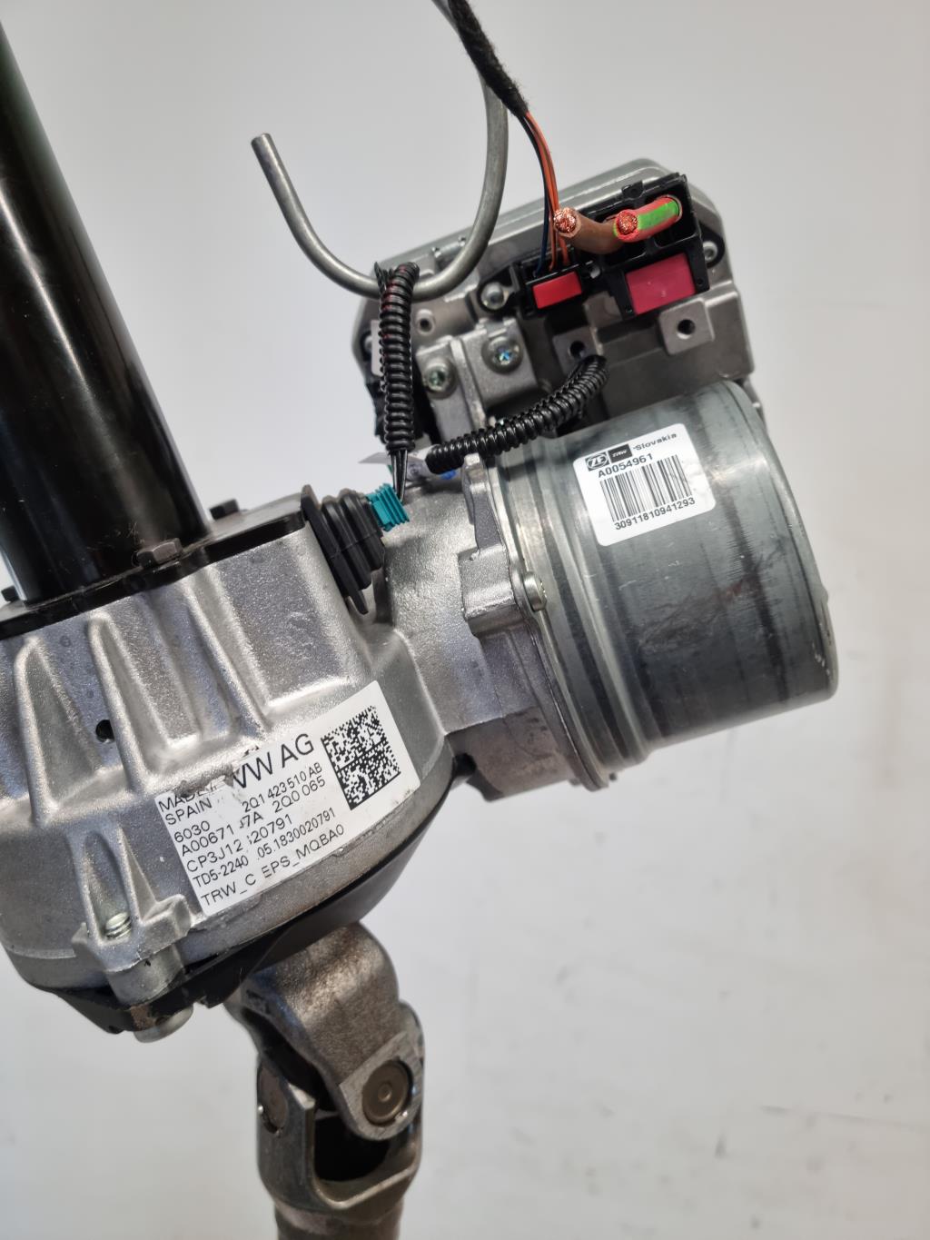 Colonne de direction VOLKSWAGEN POLO 6 PHASE 1 Essence - 1