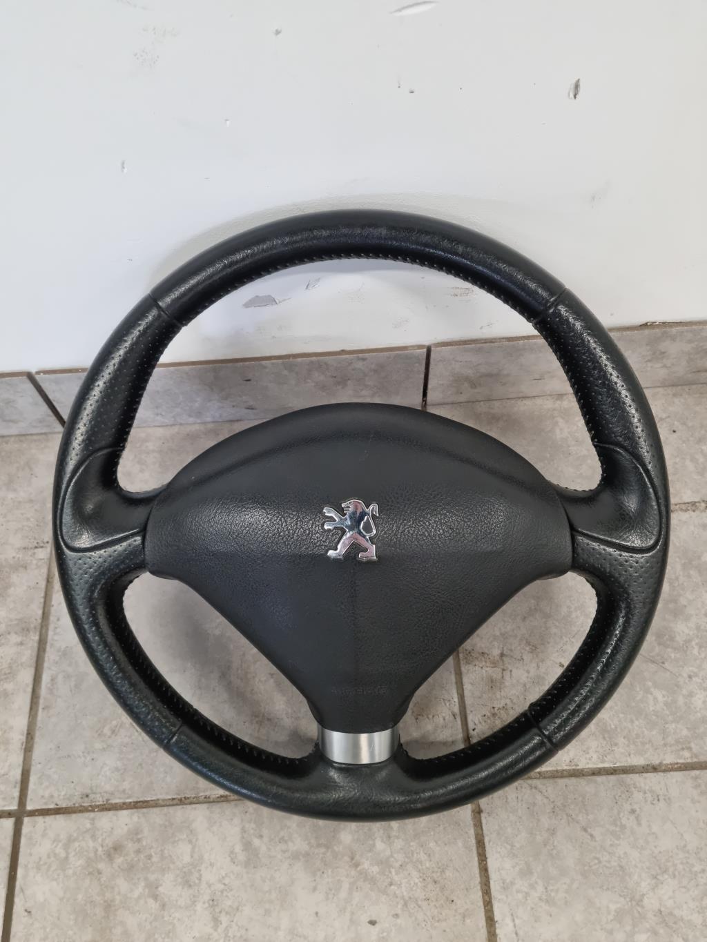 Volant PEUGEOT 407 COUPE Diesel - 1