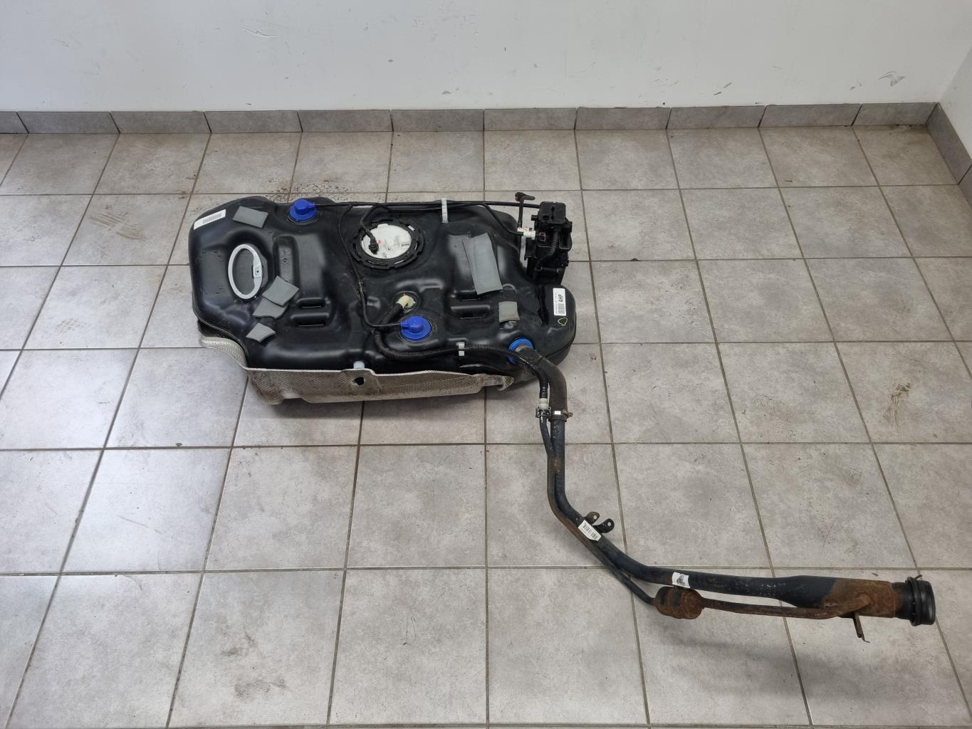 Reservoir OPEL ASTRA J PHASE 1 Essence - 1