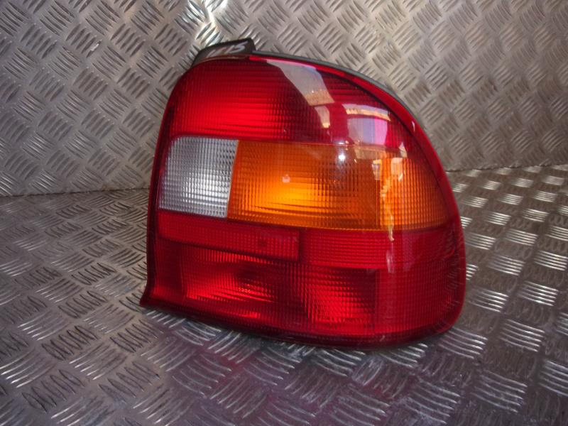 Fanale posteriore principale destro (luci) ROVER 600 Diésel - 1