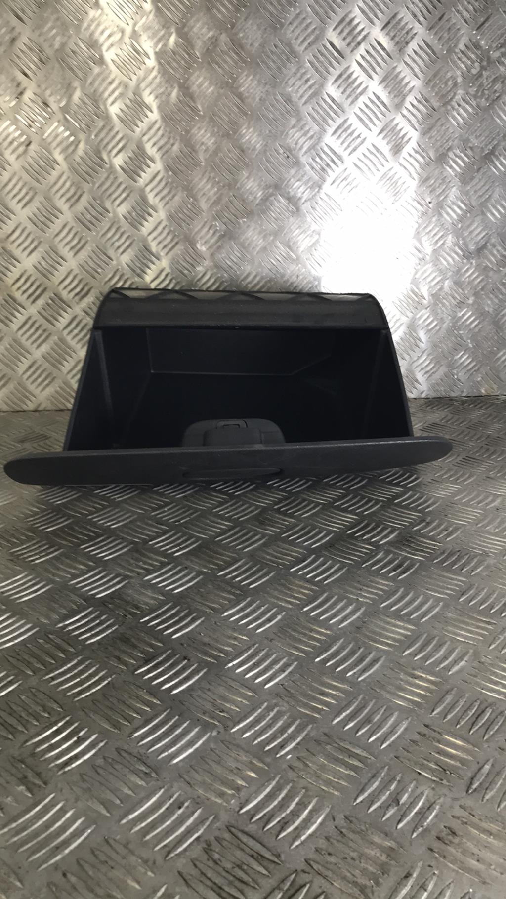 Boite a gants RENAULT CLIO 4 PHASE 1 Diesel - 1