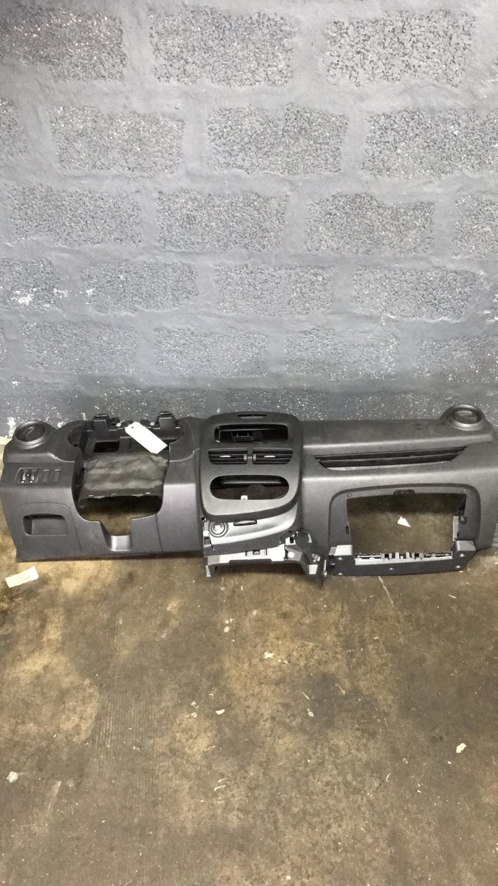 Tableau de bord RENAULT CLIO 4 PHASE 1 Diesel - 1