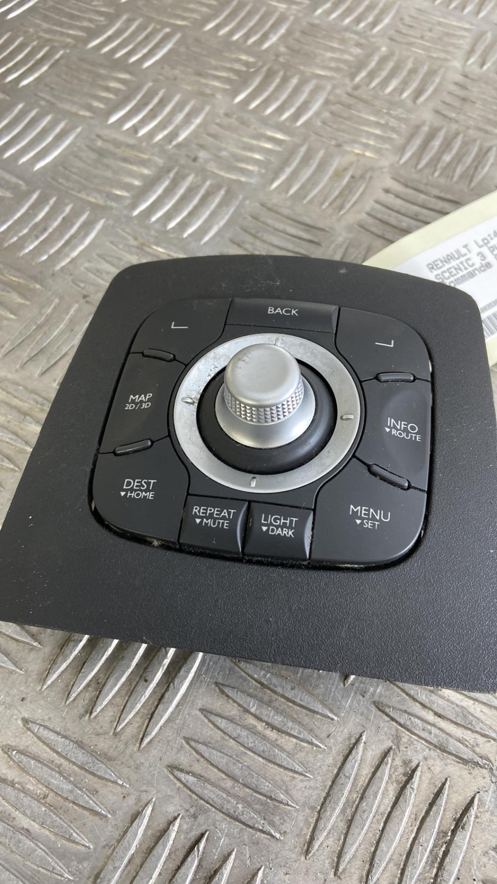Commande GPS RENAULT SCENIC 3 PHASE 1  - 1