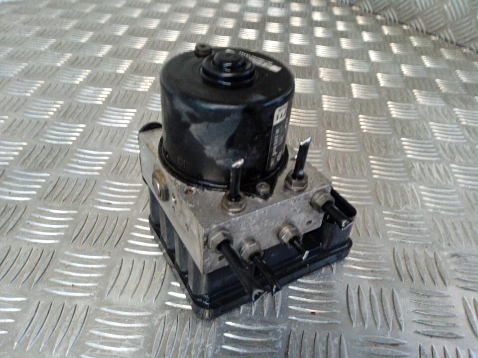 Bloc ABS (freins anti-blocage) AUDI A3 2 PHASE 1 Diesel - 1