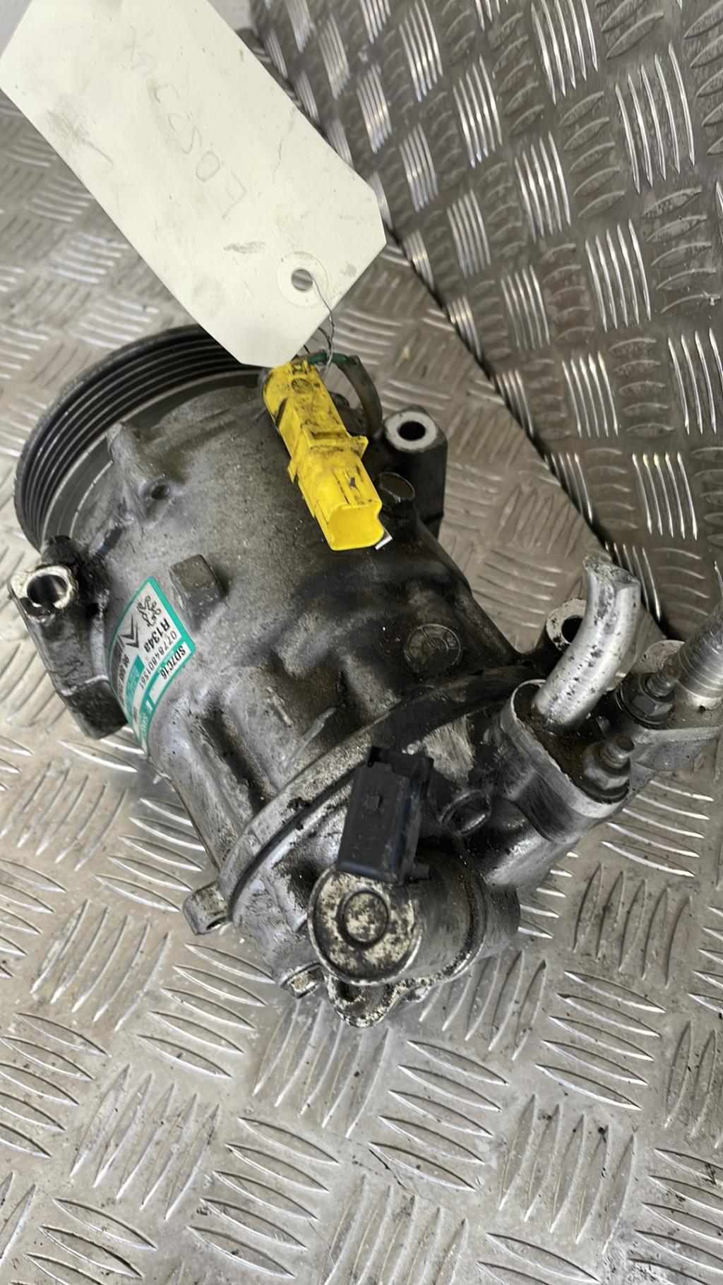 Compresseur clim PEUGEOT 407 PHASE 1 BREAK Essence - 1