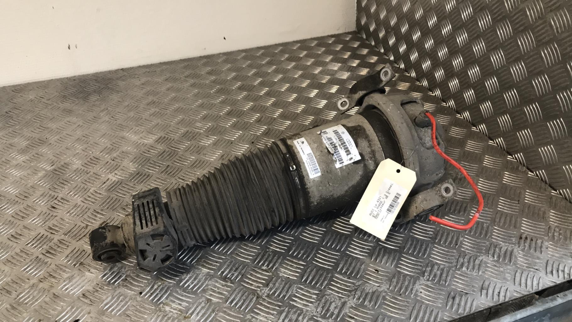 Ammortizzatore posteriore sinistro AUDI Q7 1 PHASE 1 Diésel - 1