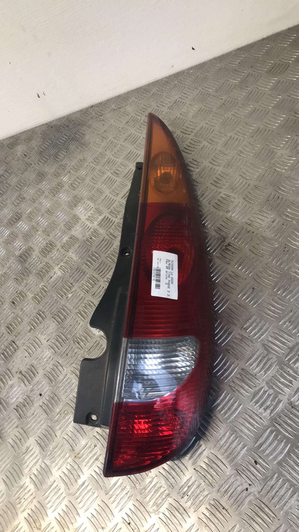 Fanale posteriore principale destro (luci) NISSAN ALMERA TINO PHASE 2 Diésel - 1