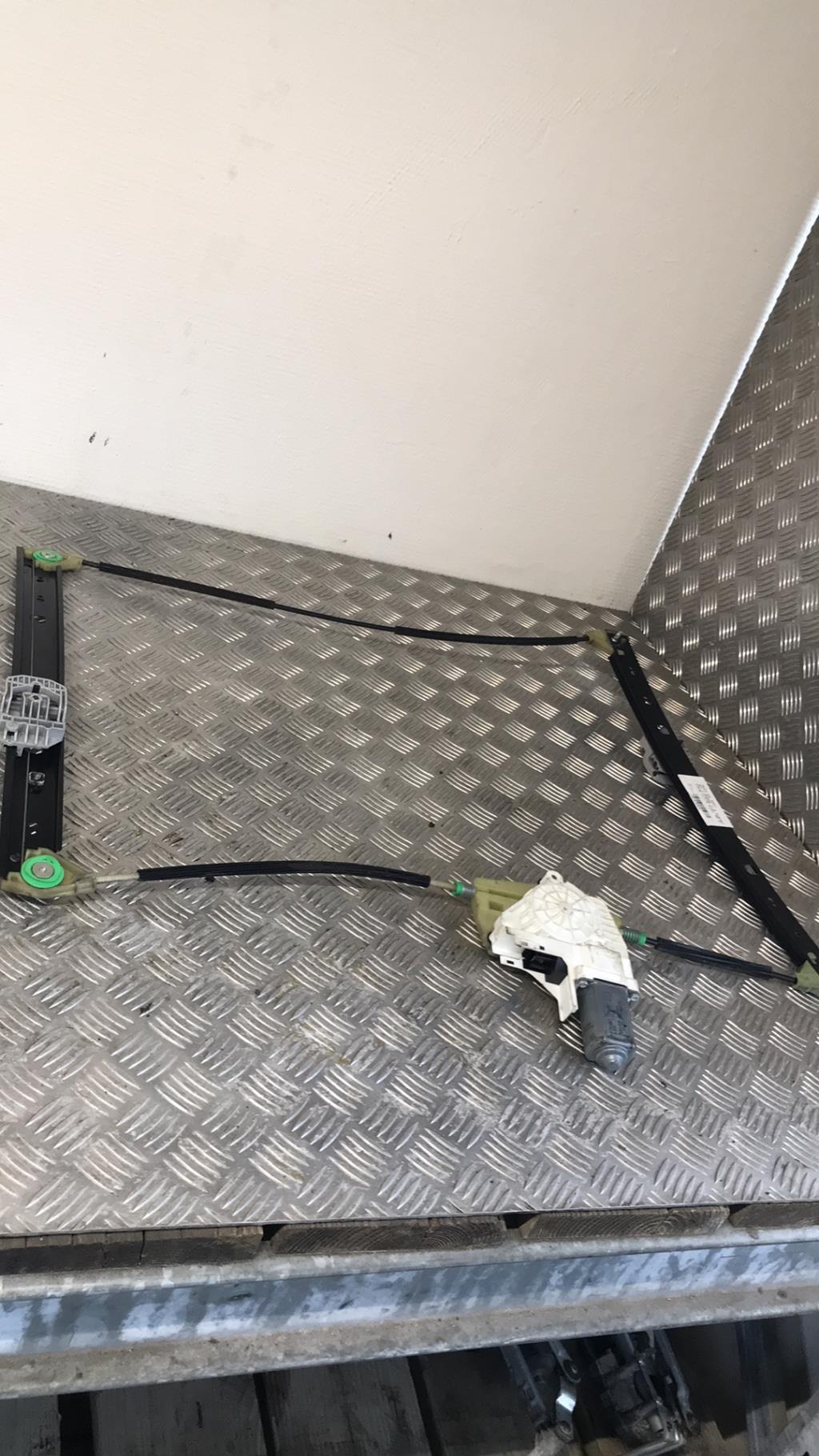 Alzacristalli elettrico posteriore destro AUDI Q7 1 PHASE 1 Diésel - 1