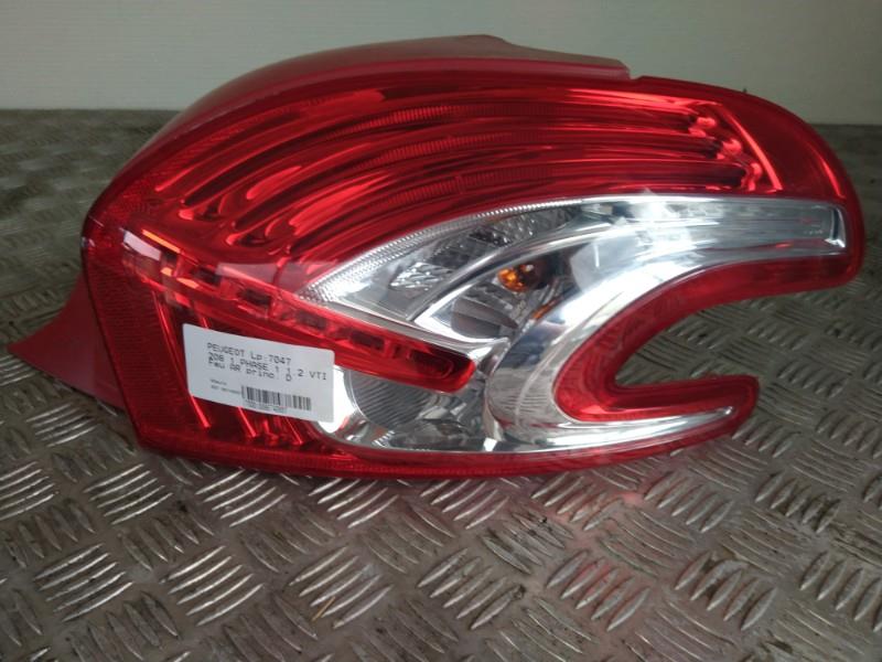 Fanale posteriore principale destro (luci) PEUGEOT 208 1 PHASE 1 Gasolina - 1