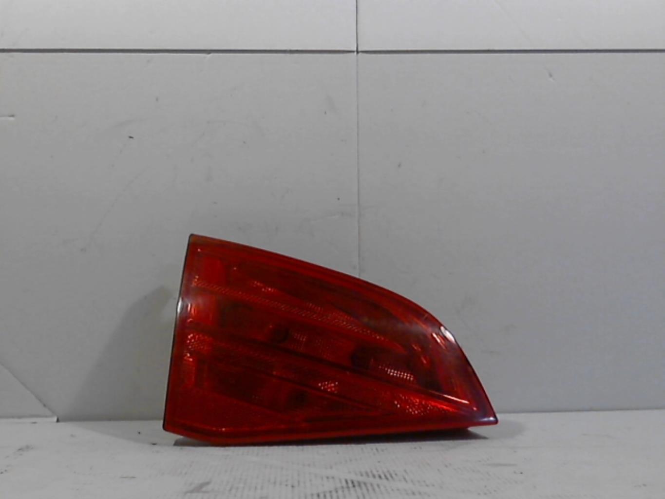 Feu arriere secondaire gauche (feux) AUDI A4 3 ALLROAD BREAK Diesel - 1