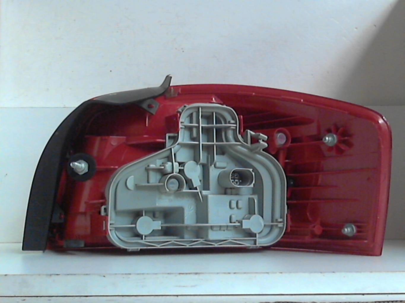 Feu arriere principal gauche (feux) AUDI A3 2 PHASE 1 Essence - 1