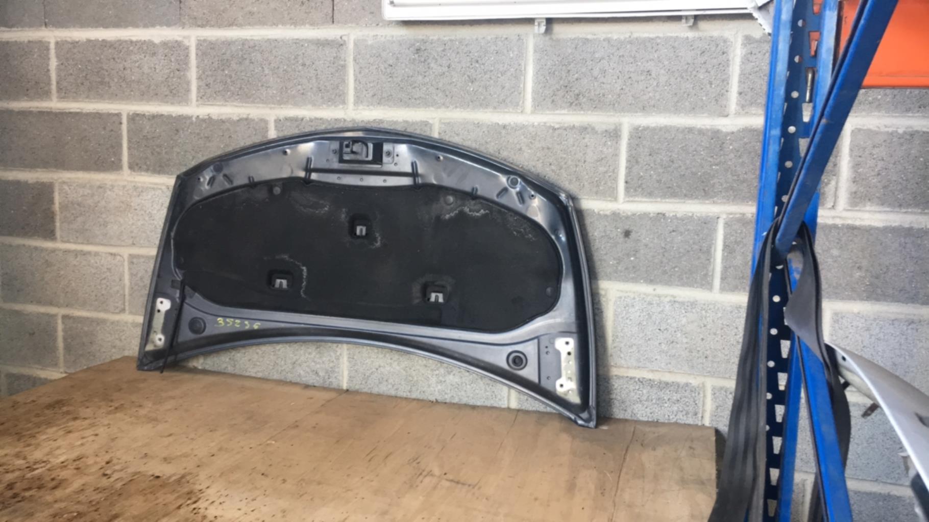 Capot RENAULT CLIO 3 PHASE 1 Diesel - 1