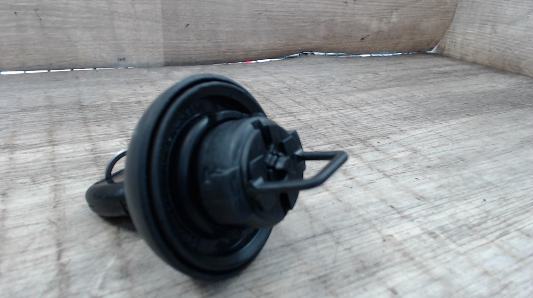 Bouchon de carburant OPEL MOVANO A  - 1