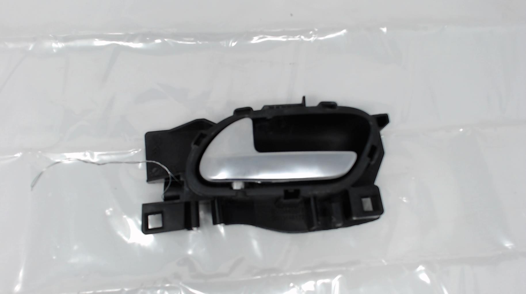 Poignee interieur avant gauche DS DS3 PHASE 3 Diesel - 1