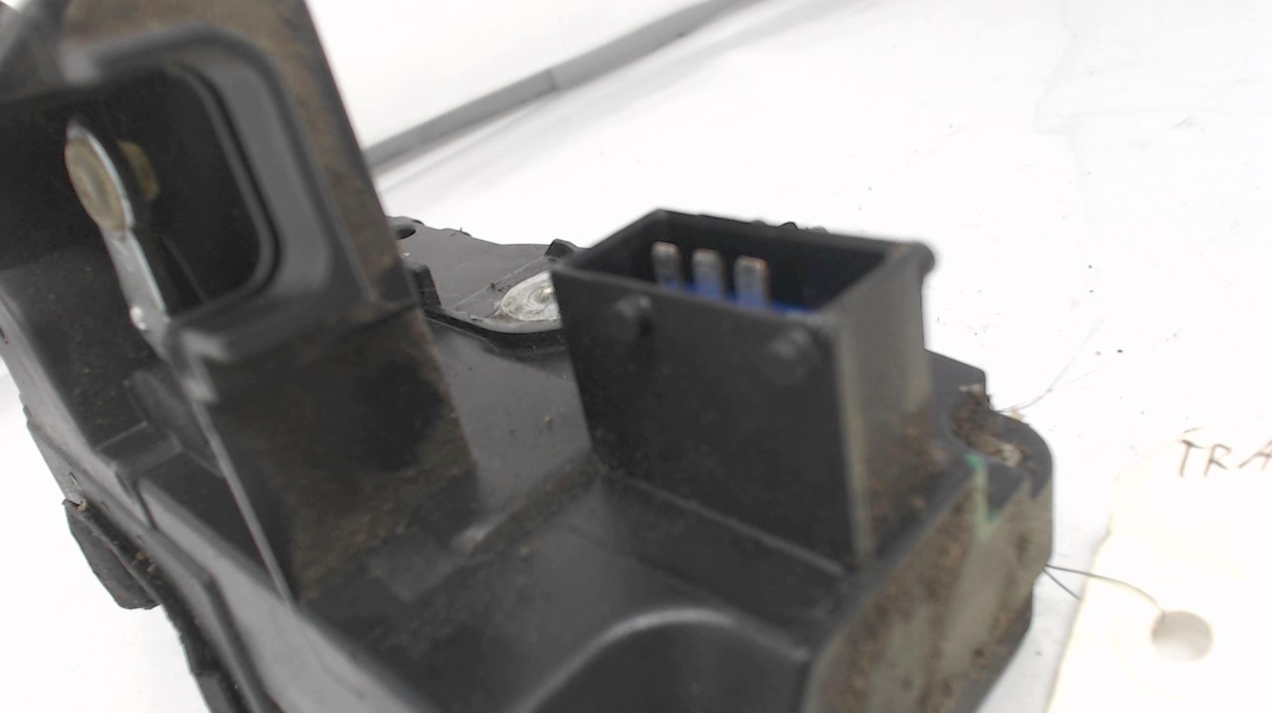 Serrure avant droit RENAULT TRAFIC 2 PHASE 2 Diesel - 1