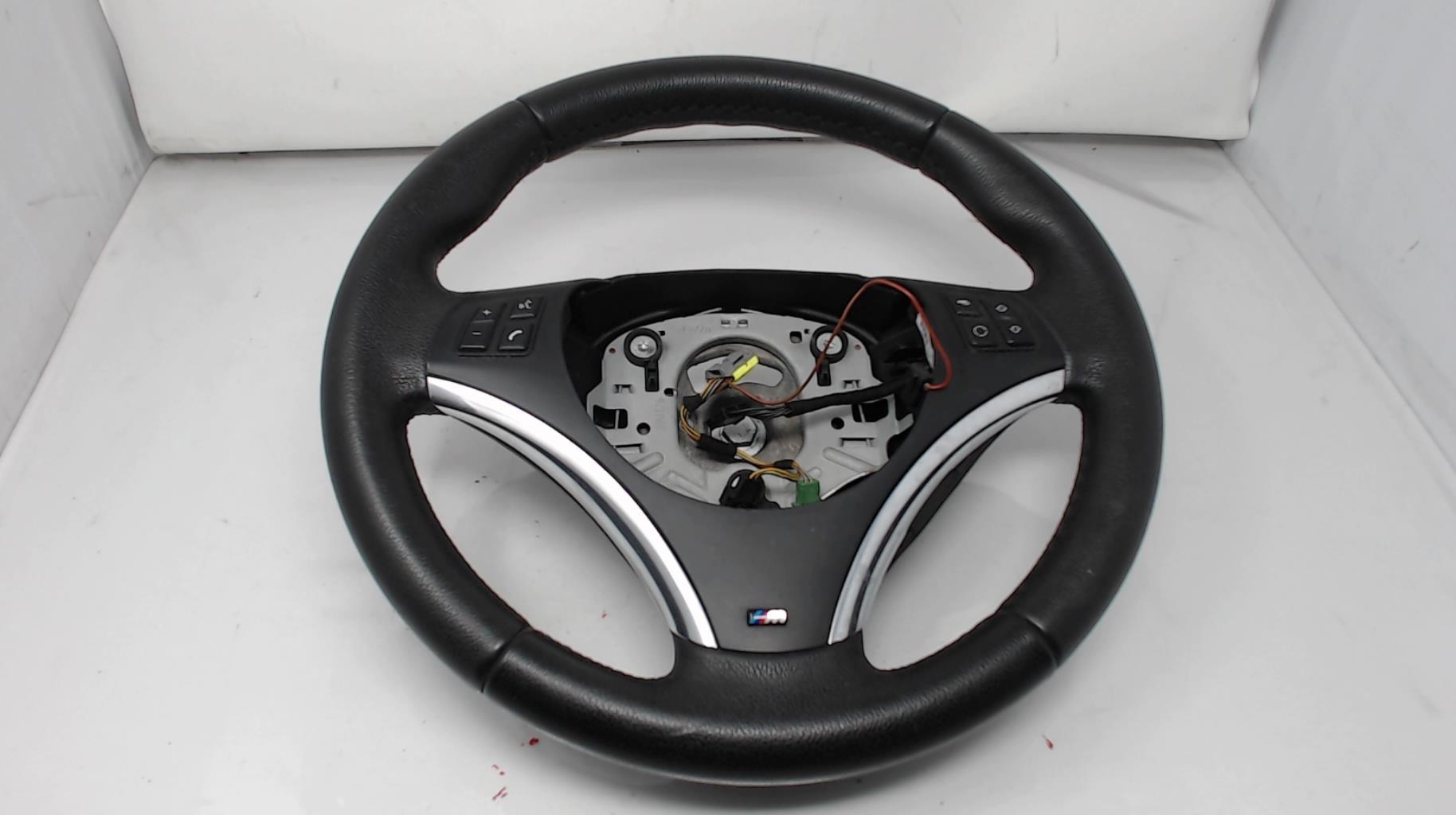 Volant BMW SERIE 3 E93 CABRIO PHASE 1 Diesel - 1