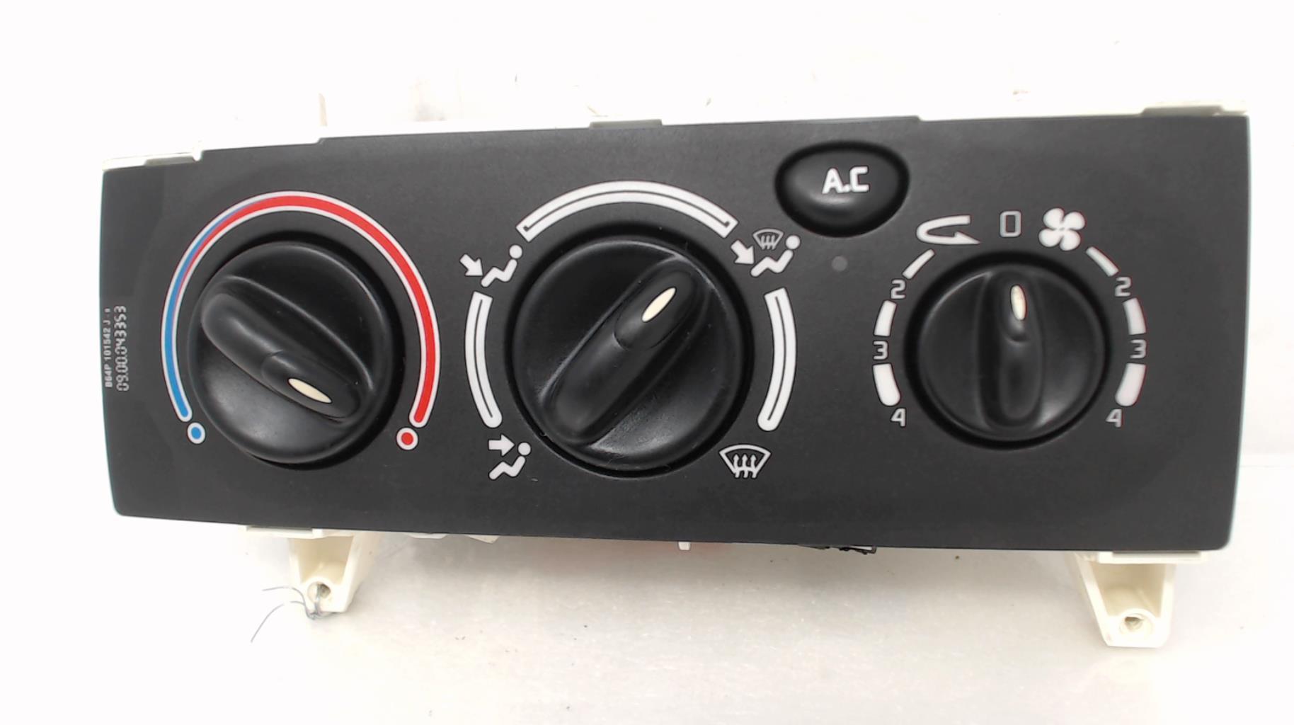 Commande chauffage RENAULT MEGANE 1 BREAK Diesel - 1