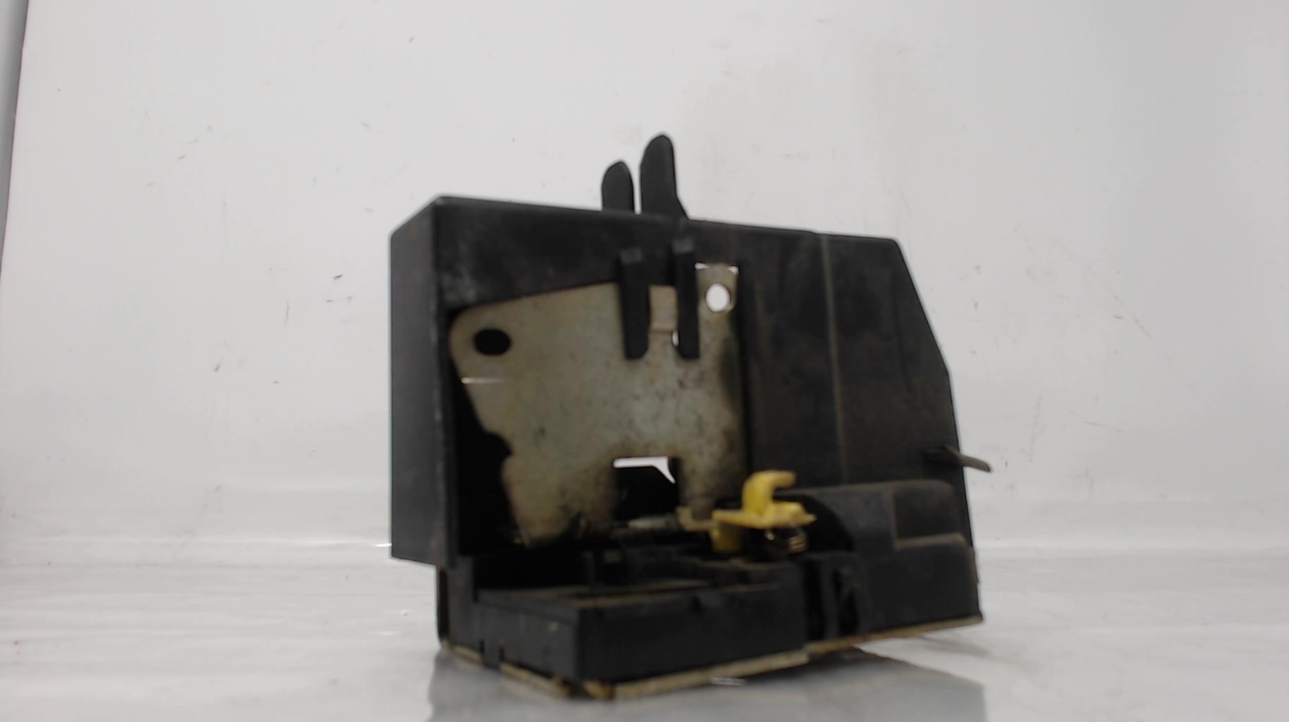 Serrure arriere gauche RENAULT CLIO 2 PHASE 1 Essence - 1