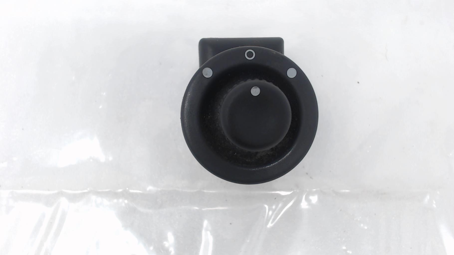 Commande retroviseurs RENAULT CLIO 3 PHASE 1 Essence - 1