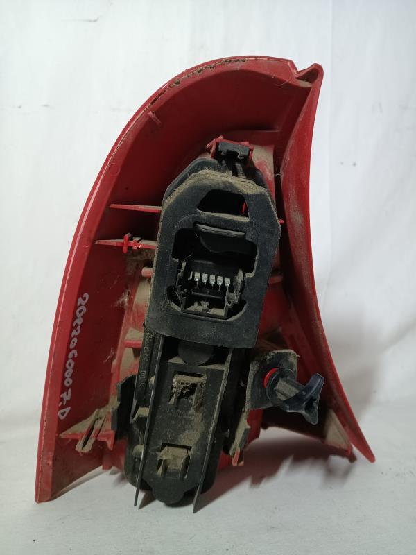 Feu arriere principal droit (feux) RENAULT CLIO 2 PHASE 1 Essence - 1
