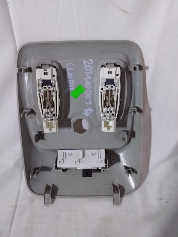 Eclairage de plafonnier RENAULT CLIO 4 PHASE 2 Diesel - 1