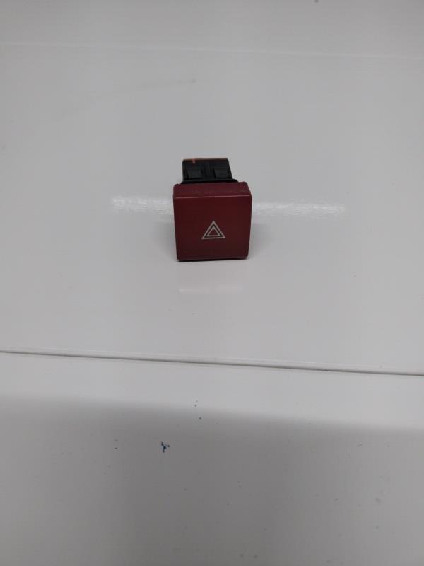 Bouton de warning PEUGEOT PARTNER 2 PHASE 1 Diesel - 1
