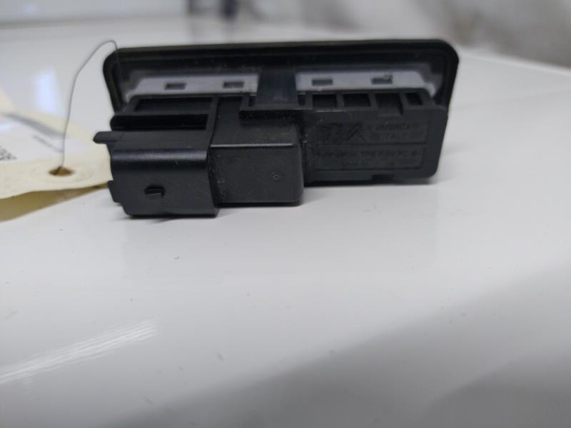 Bouton de coffre PEUGEOT 308 2 PHASE 1 Diesel - 1