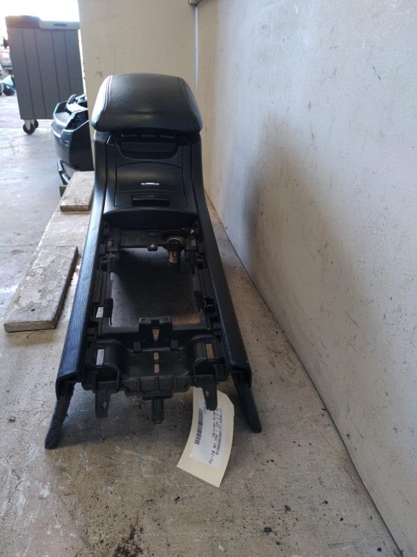 Console central (interieur plastique) CITROEN C6 Diesel - 1