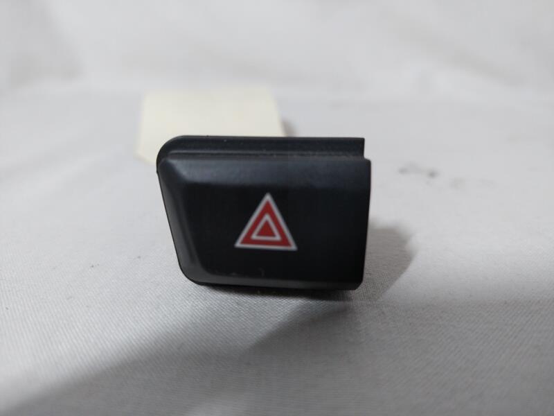 Bouton de warning PEUGEOT 208 1 PHASE 1 Diesel - 1