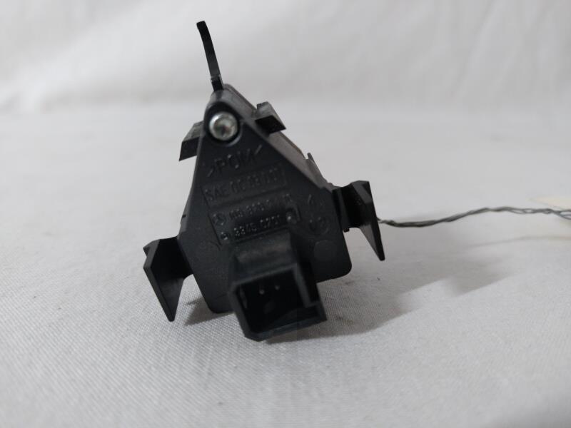 Bouton de warning MERCEDES CLASSE B 245 PHASE 1 Diesel - 1