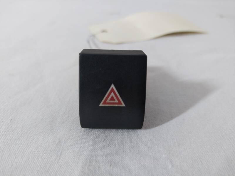 Bouton de warning PEUGEOT 3008 1 PHASE 1 Diesel - 1