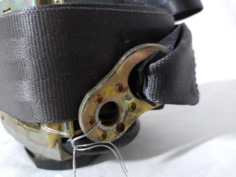 Ceinture avant droit AUDI A4 1 PHASE 2 Diesel - 1
