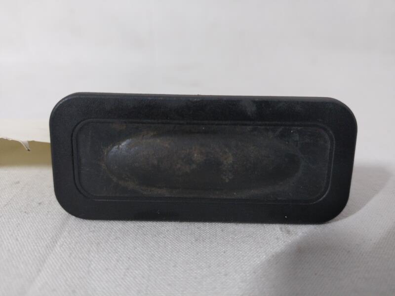 Bouton de coffre RENAULT SCENIC 3 PHASE 1 Diesel - 1