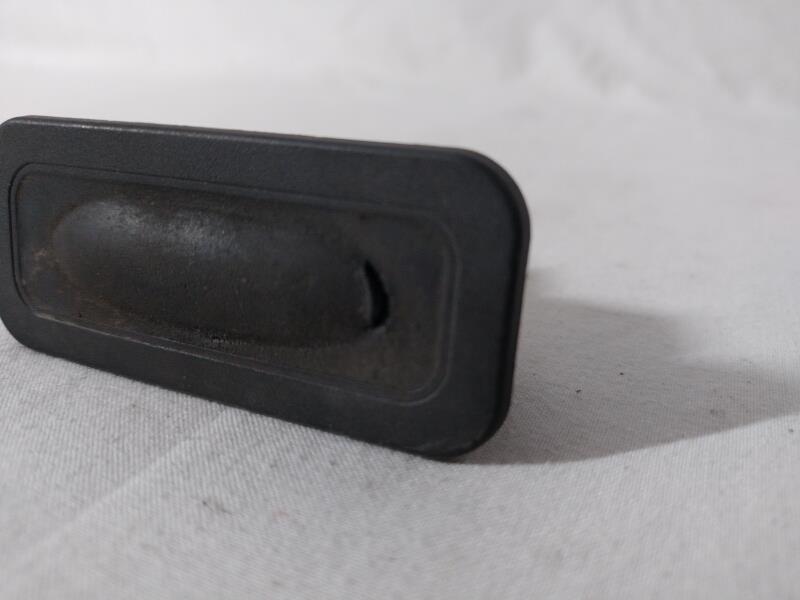 Bouton de coffre RENAULT MEGANE 3 PHASE 1 Diesel - 1