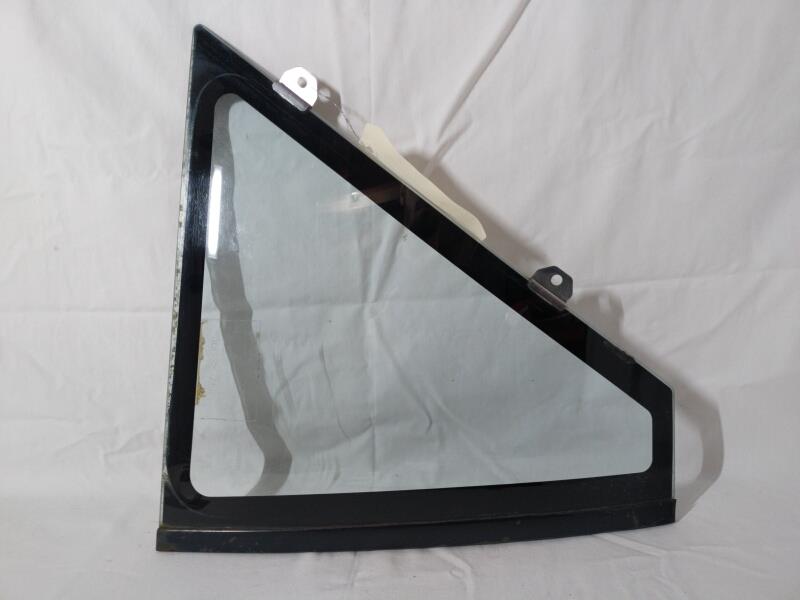 Custode arriere droit NISSAN SUNNY 2 COUPE Essence - 1