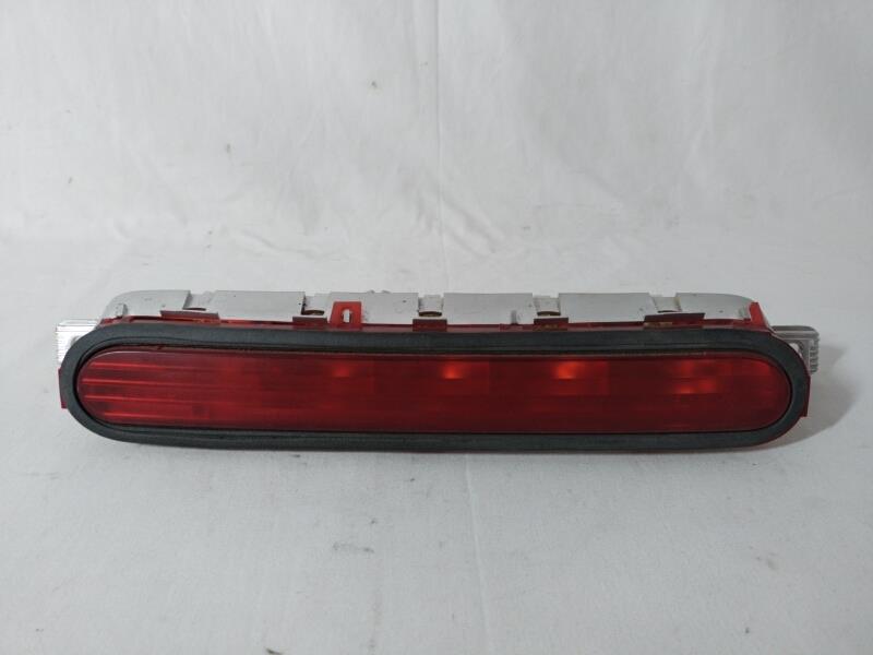 Feu arriere stop central TOYOTA COROLLA VERSO 2 PHASE 1 Essence - 1
