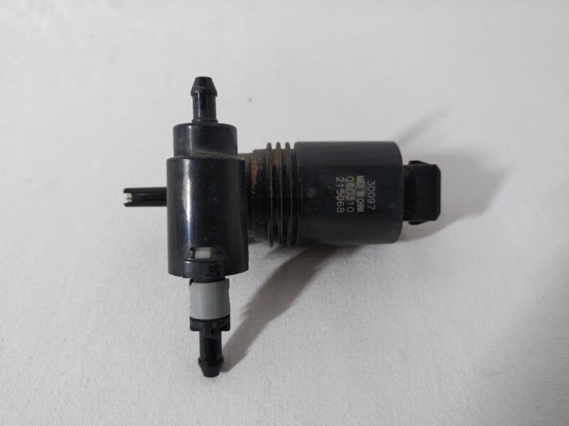 Pompe lave glace avant NISSAN NOTE 1 PHASE 1 Essence - 1