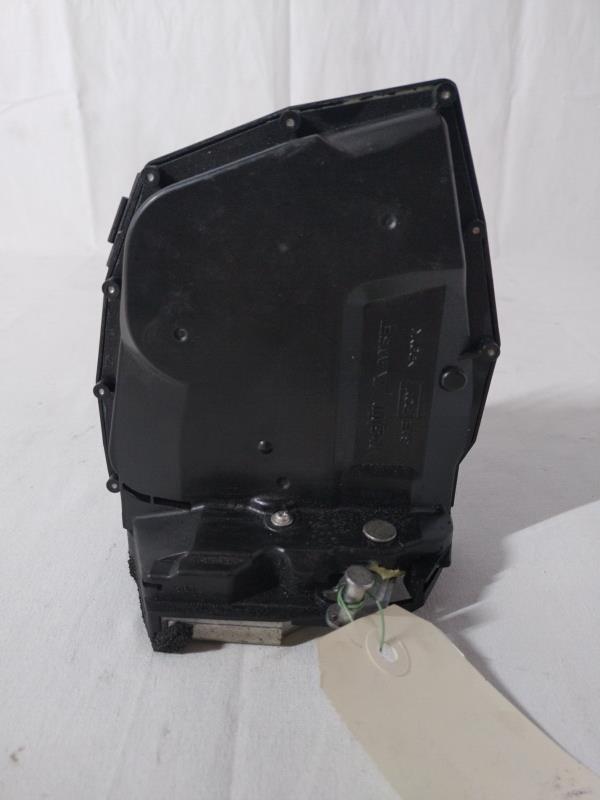 Serrure arriere droit SUZUKI SWIFT 3 Essence - 1