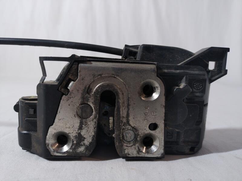 Serrure avant droit RENAULT MODUS PHASE 1 Diesel - 1