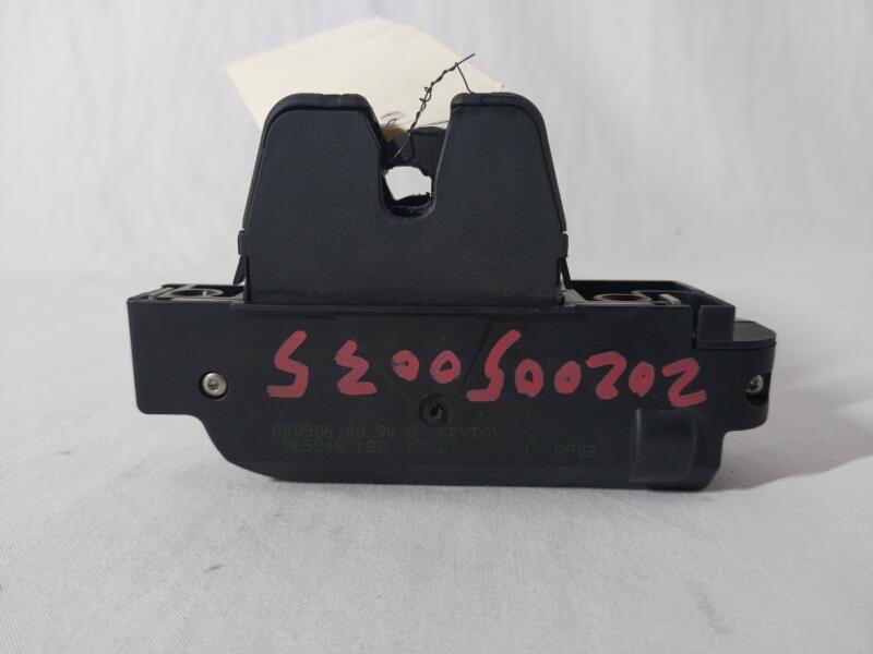 Serrure de coffre CITROEN C5 1 PHASE 2 Diesel - 1
