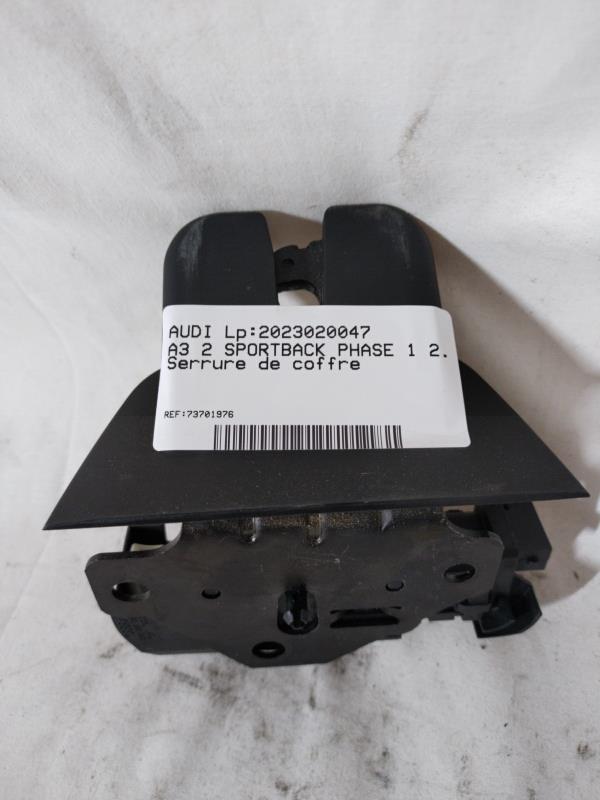 Serrure de coffre AUDI A3 2 SPORTBACK PHASE 1 Diesel - 1