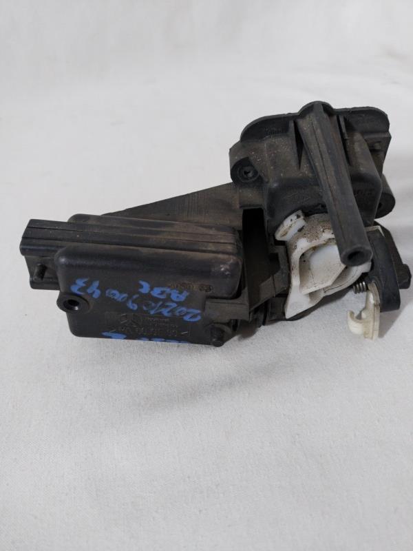 Bouton de coffre RENAULT CLIO 2 PHASE 1 Diesel - 1